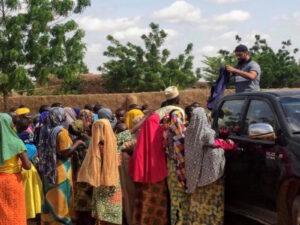 infaq-afrika-galerie-helping-1